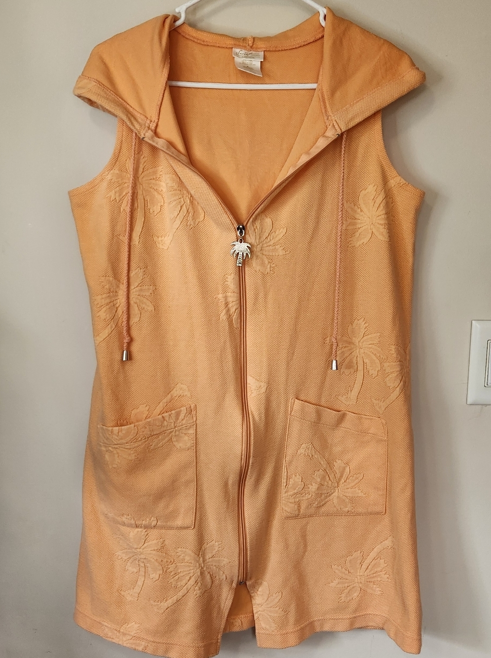 Secret Treasres Palm Tree Print Beach Cover Up Robe. Hooded Peach Color. Size M - Picture 3 of 10